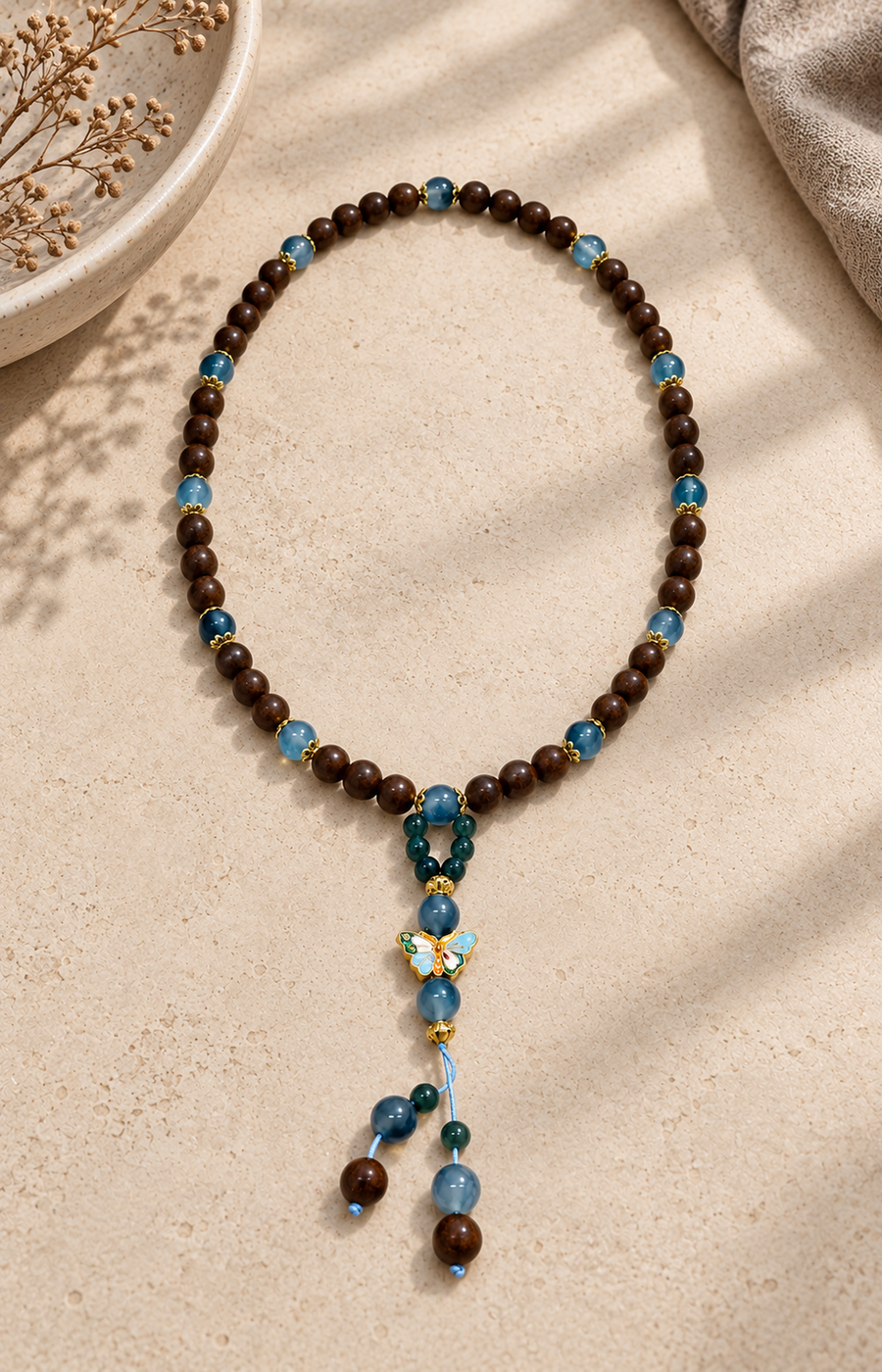 Butterfly Trace - Scented Necklace - product view