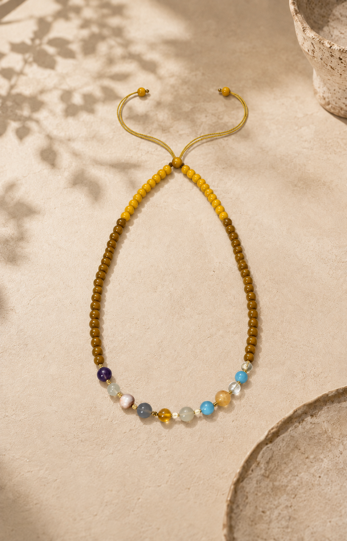 Closer In - Scented Necklace — product view