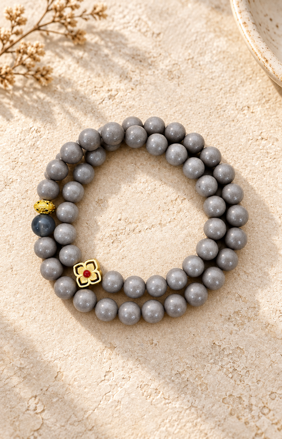 Clover Fold - Scented Bracelet - product view