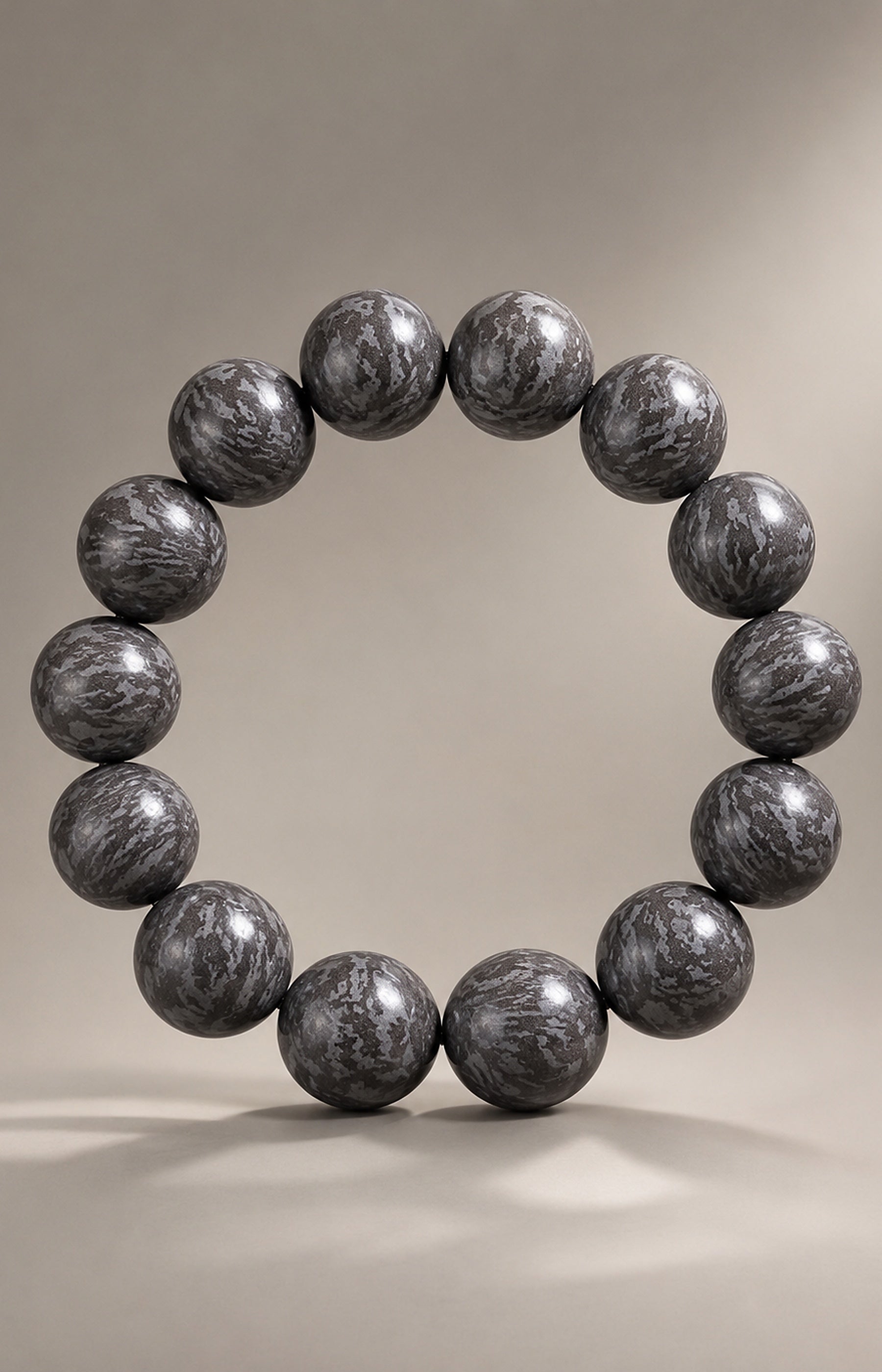 Obsidian Tide – Deep & Earthy Botanical Scent Bracelet